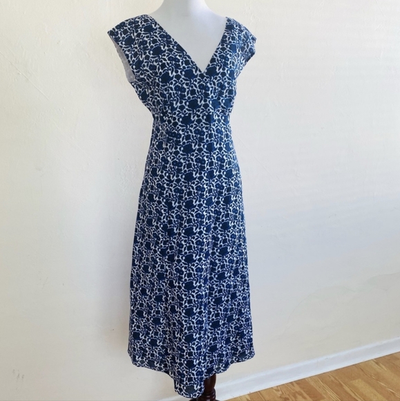 LIZ CLAIBORNE FLORAL MIDI DRESS BLUE V-NECK CROSSOVER COTTON SIZE 10 - Picture 2 of 11